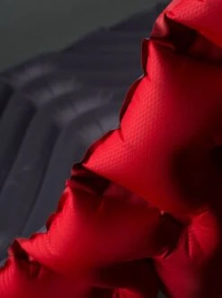 Matelas Klymit Insulated Static V Luxe -Magasin De Sports De Plein Air matelas gonflable klymit static v luxe insulated 02