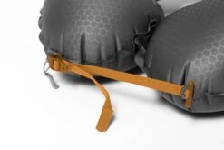 Exped Neck Pillow Deluxe -Magasin De Sports De Plein Air oreiller de voyage exped neck pillow deluxe 05 1