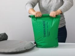 Therm-a-Rest Thermarest BlockerLite Pump Sack -Magasin De Sports De Plein Air sac pompe thermarest blockerlite pumpsack 20l 04